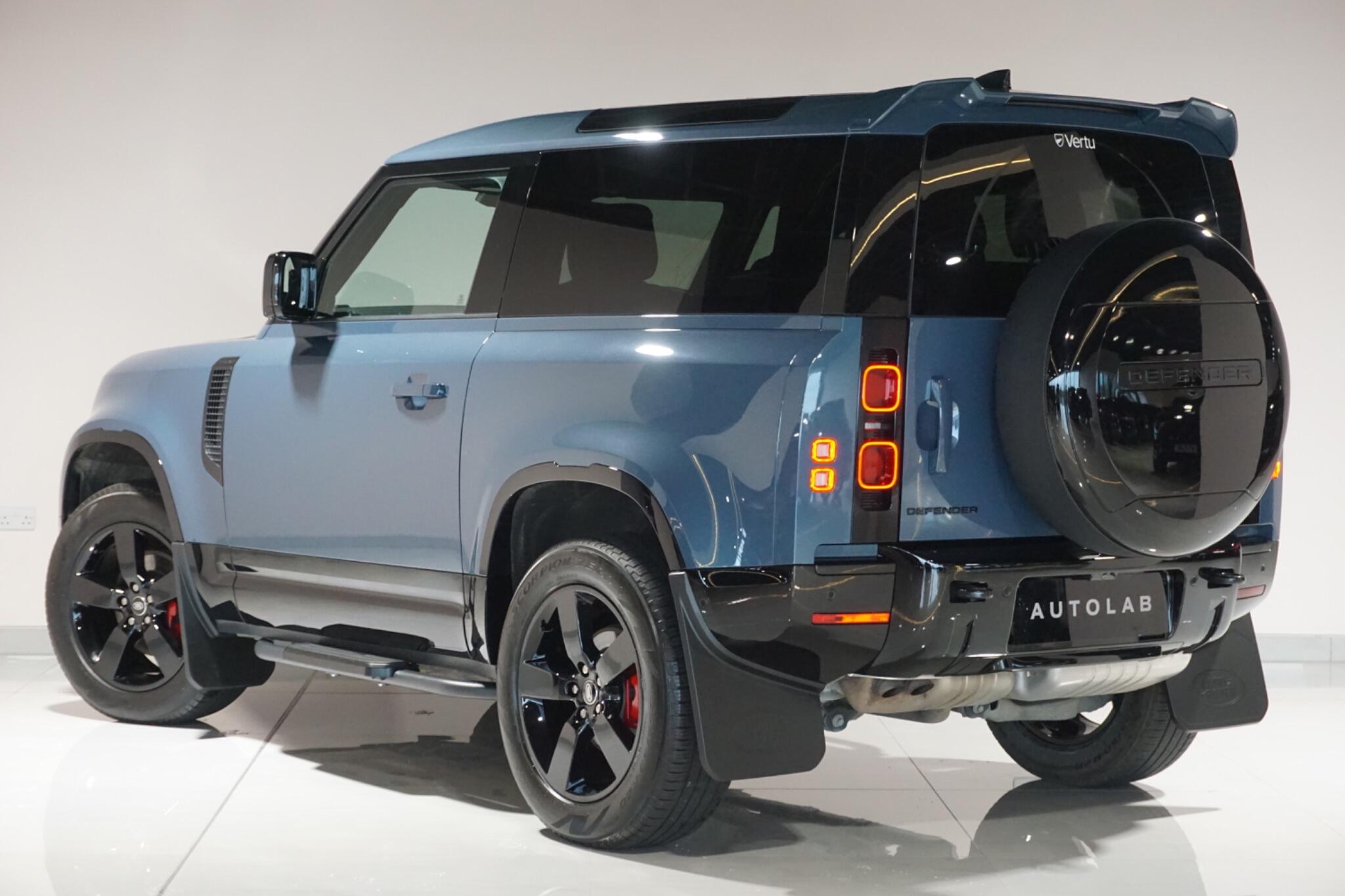 Land Rover Defender 90 3.0 D250 MHEV X-Dynamic HSE SUV 3dr Diesel Auto 4WD Euro 6 (s/s) (250 ps)